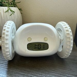 CLOCKY Rolling Alarm Clock